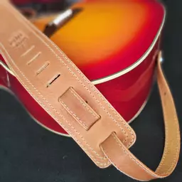BS53 tan leather guitar strap Pinegrove 144336.jpg