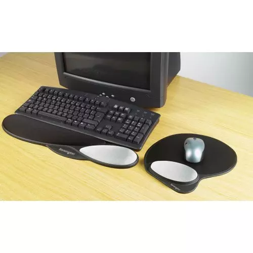 Kensington Memory Gel Mouse Pad with Integral Wrist Support - Black/Grey