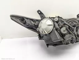 95152a9c-9d64-4ac6-a9e2-d9bb1f8bab7a.jpeg?