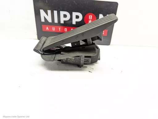 e9a39d2e-8ca8-4423-915b-c67e550531ad.jpeg?