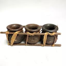 Kenyan pots.jpg