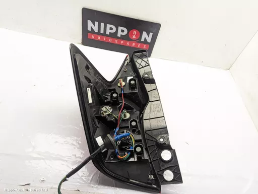 f11ae195-5b47-49b5-9d32-03759860a087.jpeg?