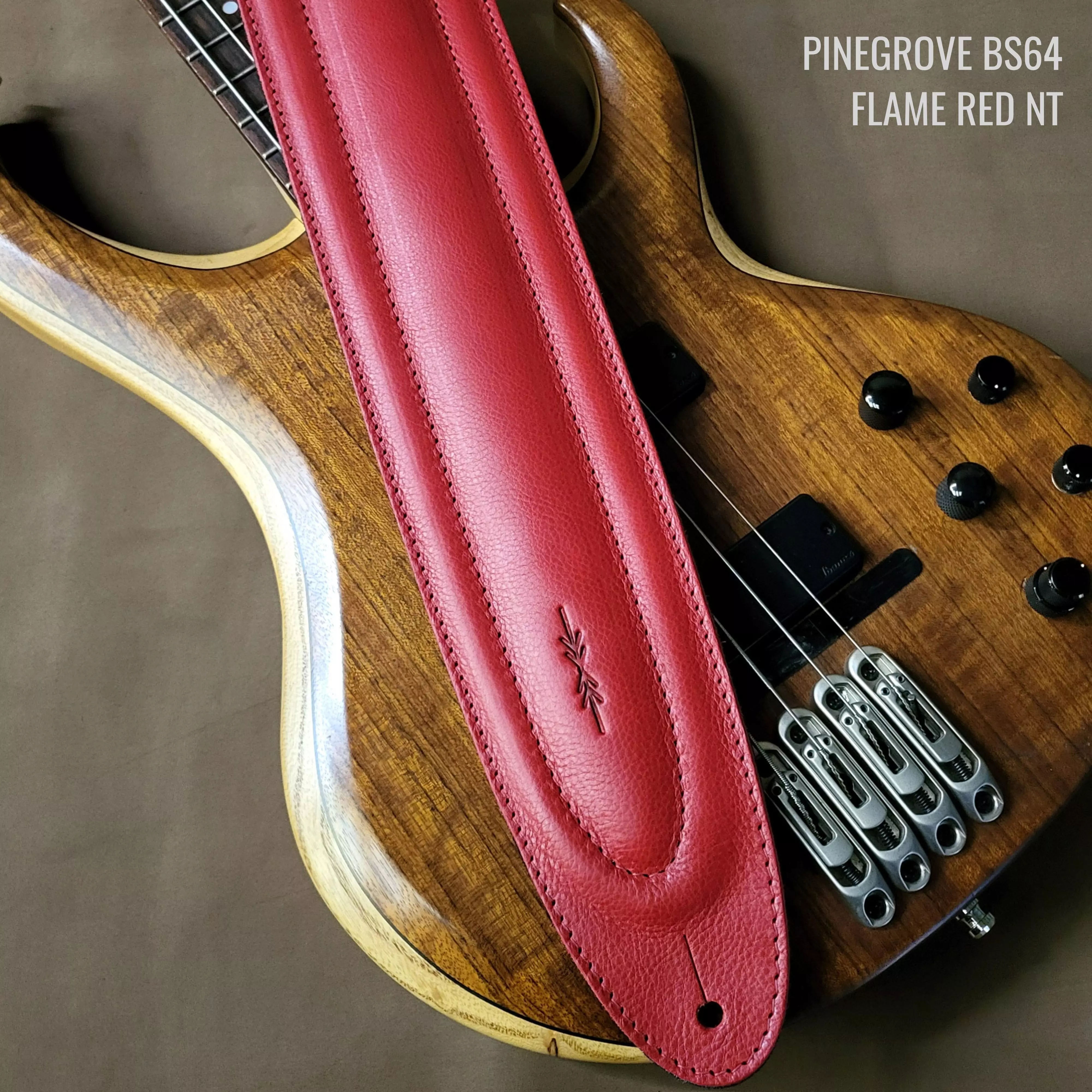 BS68 flame red bubble bass guitar strap ANNO 113736.jpg