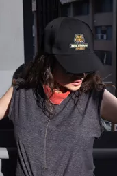mockup-of-a-woman-with-urban-style-wearing-a-dad-hat-27027.png