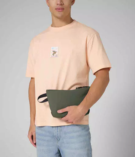 BG824%20PNG%20MODEL%202.jpg?