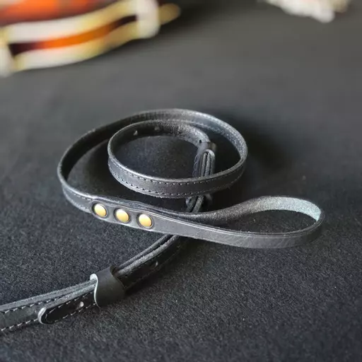 MS71T black mandolin strap Pinegrove Leather 152808.jpg