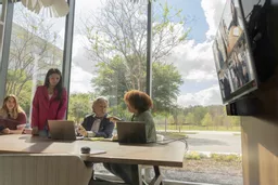 mBgi4N-iq0ujuDsimpPIuA.c-r.jpg?