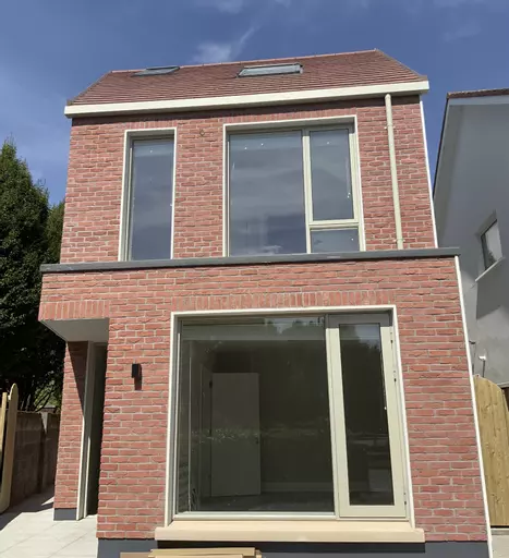 Brick Derwent Red 3
