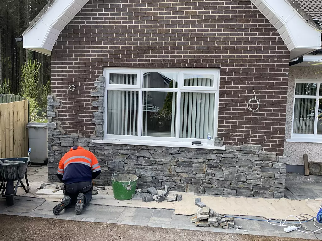 How to get transform an old brick wall using Fernhill Stone 