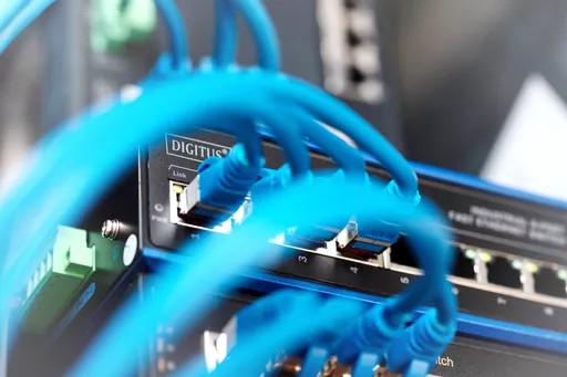 YW5E1865r0OXs8-tCqzQMA.c-r.jpg?