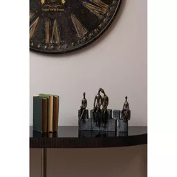 1738419200-55328500.jpg?