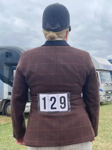 Show Competition Numbers & Holder