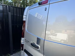 1770647273-60400200.jpg?