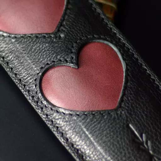 GS97 Leather Guitar Strap With Hearts