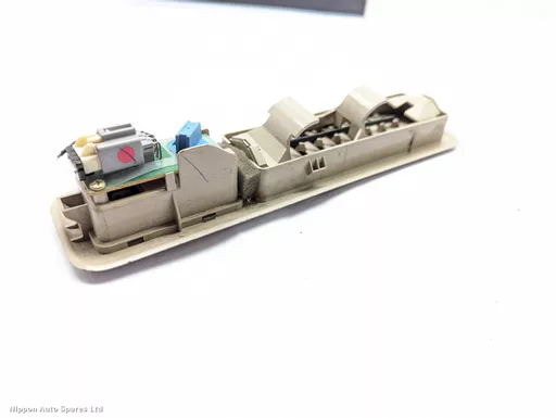 48e9c562-bc84-4d7a-b51d-bec5f28b49bd.jpeg?