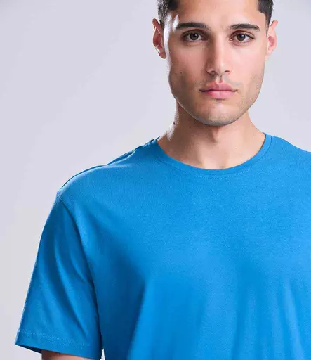 EA001%20IKB%20MODEL%204.jpg?