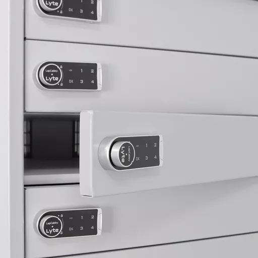 lyte-10-metal-multi-door-04.jpg
