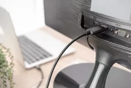 mKWVJnNu_kerKPM-SvjA3A.c-r.jpg?