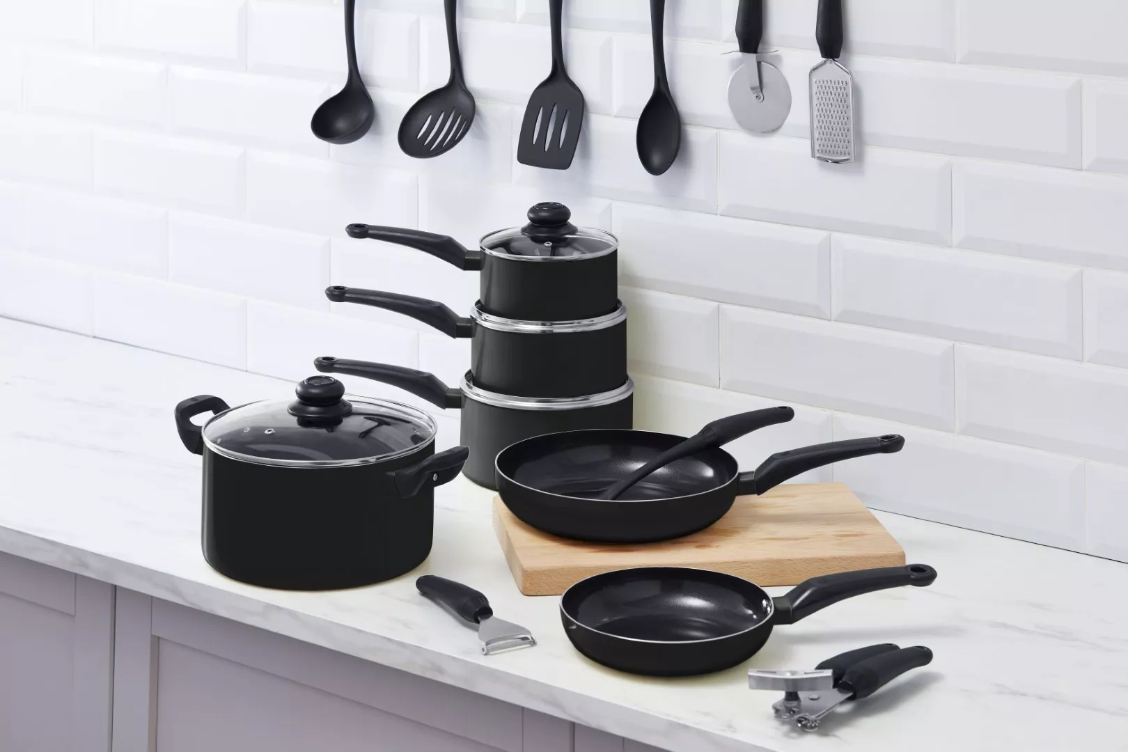 Shop Swan Cookware