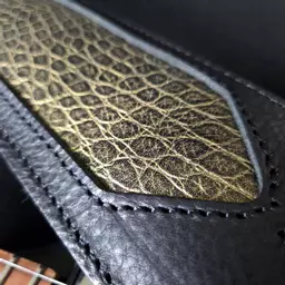 GS59 black gold croc guitar strap 2.jpg