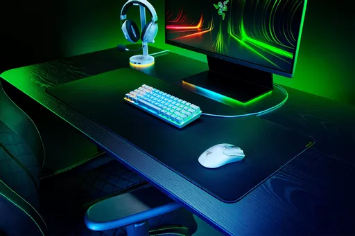 Razer Viper V2 Pro mouse Gaming Right-hand RF Wireless + USB Type-C Optical 30000 DPI