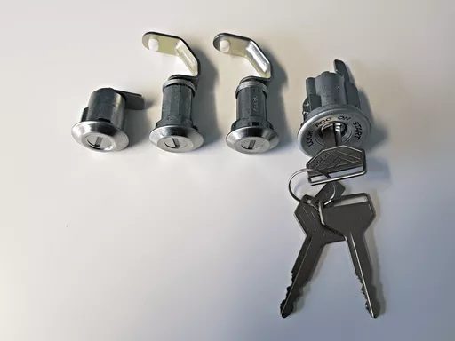 new-genuine-toyota-land-cruiser-fj40-bj40-ignition-cylinder-lock-set-with-keys-69005-90316-1713-p.png