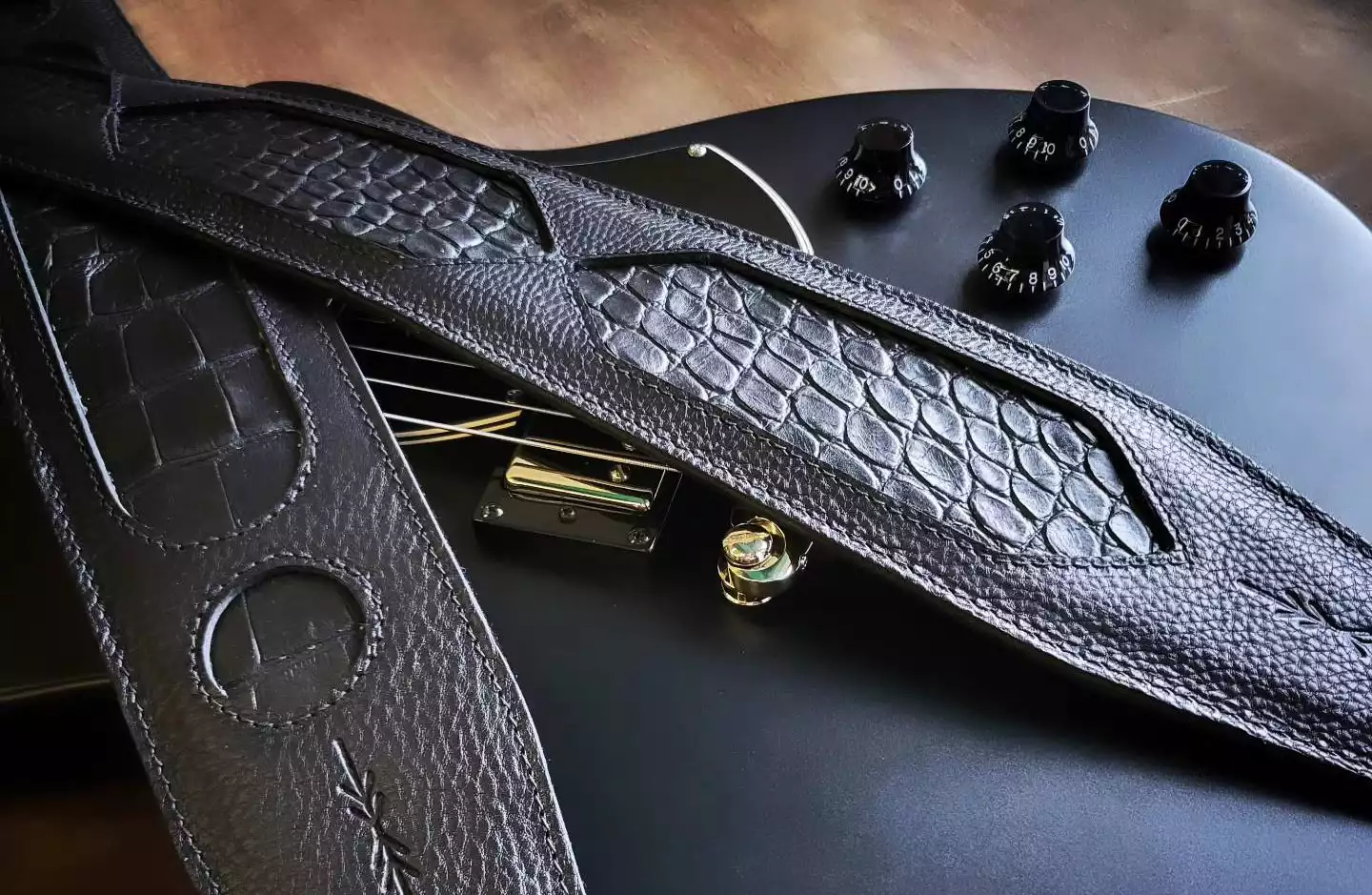 Mock-croc Cutaway guitar straps by Pinegrove Leather.jpg