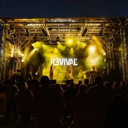 1700657474-39717400.jpg?