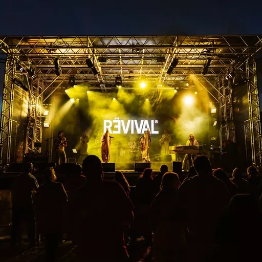 1700657474-39717400.jpg?