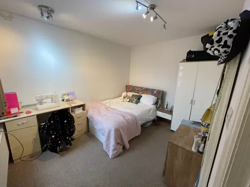 Bedroom 3.jpg