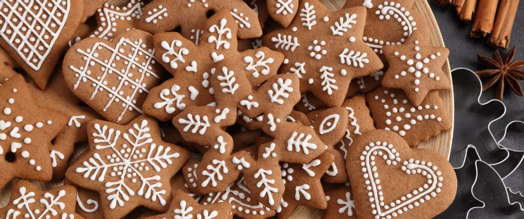 Air Fryer Gingerbread Cookies