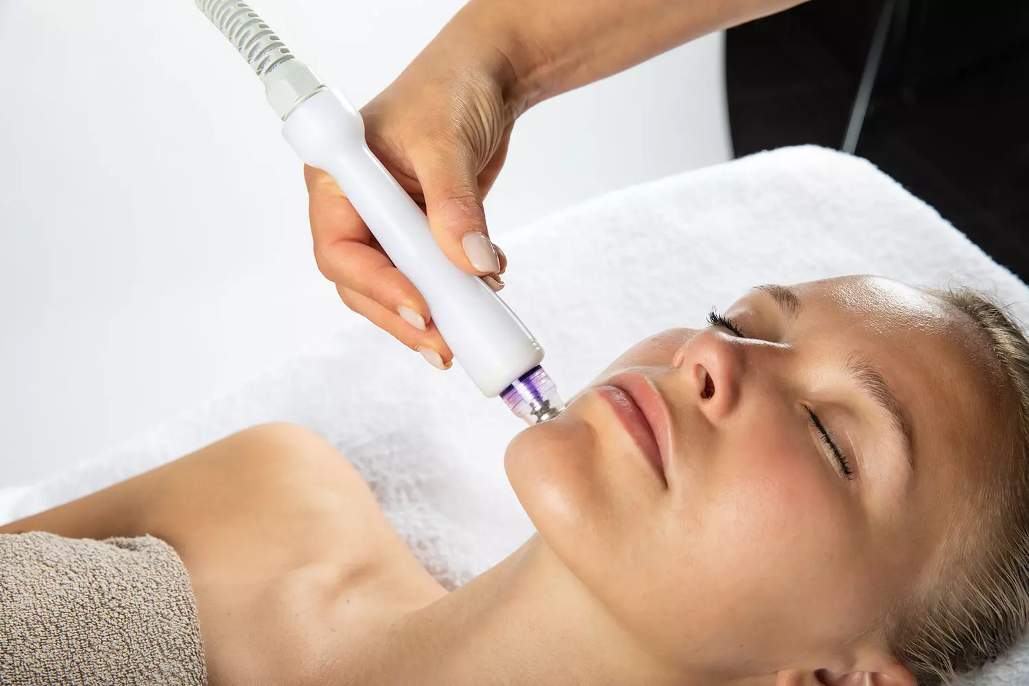 FAQs About Aqua Peeling