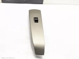 ee77d0d4-ba9a-43b6-be13-8188912c29dc.jpeg?