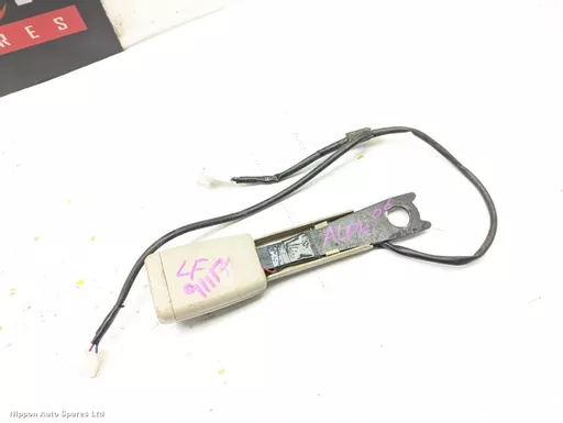 b403ce64-a5d9-4891-a0b3-4002959d515a.jpeg?