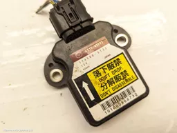 76fc81db-a6d7-4a18-a08e-94b40395fda8.jpeg?