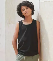 SM123%20BLK%20MODEL%201%20HERO.jpg?