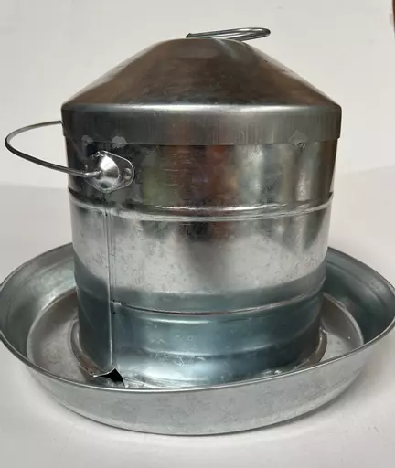 8 litre galvanised bung drinker 3