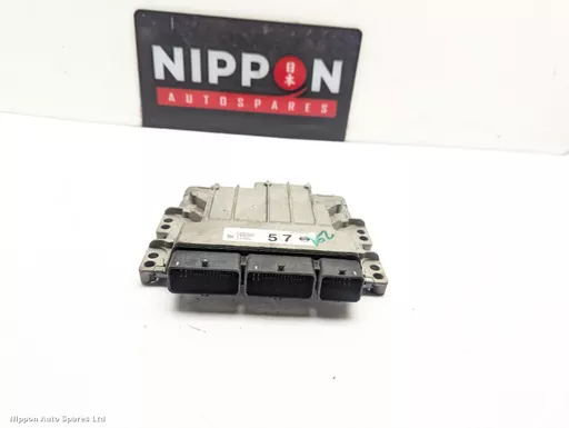 5921356d-cb76-4040-a083-c87e6ff6ed0c.jpeg?