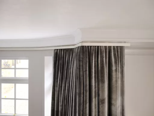 Contour Cordless track in bay double bend.jpg