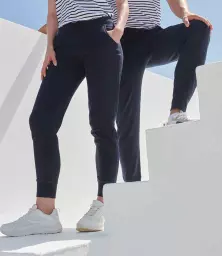 SF425%20NAV%20MODEL%202.jpg?