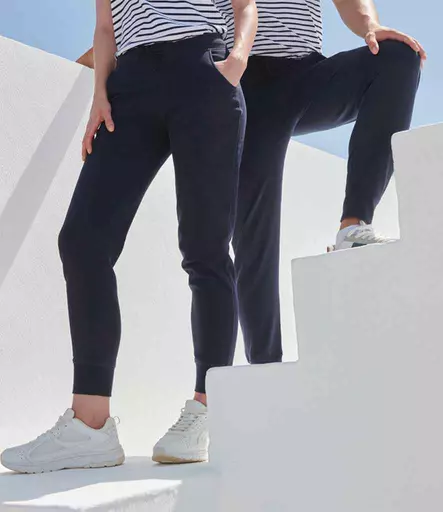 SF425%20NAV%20MODEL%202.jpg?