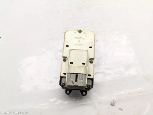 f9944b77-bd39-4c96-9faa-67c1bc38c245.jpeg?