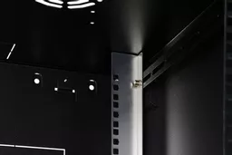 _3892NAXck-rE3aAsCoMEw.c-r.jpg?