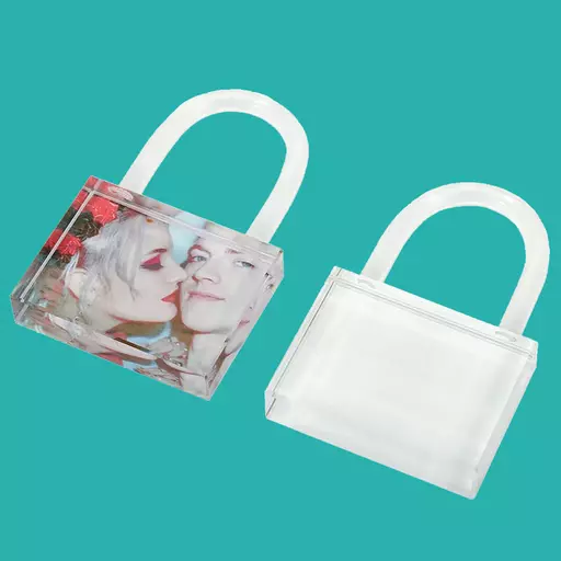 create a unique gift by turning your favourite picture into an acrylic frame.jpg