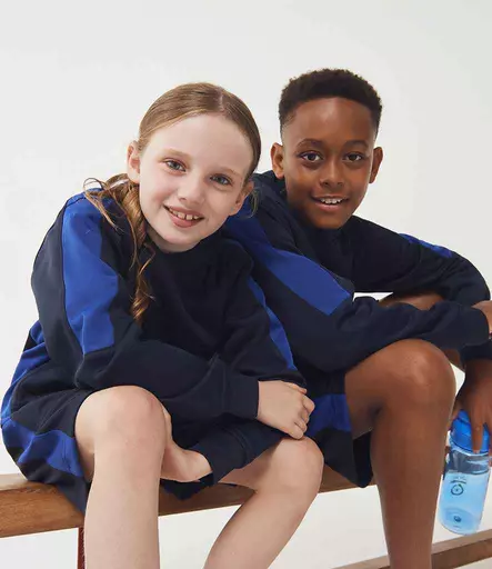 LV887%20NV_RY%20MODEL%202.jpg?