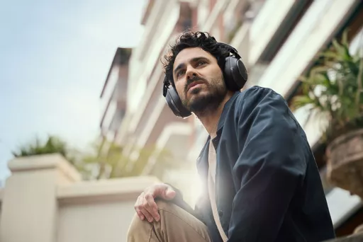 yOXOaR_h50-G-3AU-zTmqQ.c-r.jpg?