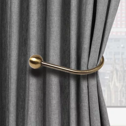 782411SP_CLOSE%20UP%20700825N%20Ball%20Holdback%20AB%20Room%20Set%20Image%202000x2000%20300dpi%20RGB.jpg?